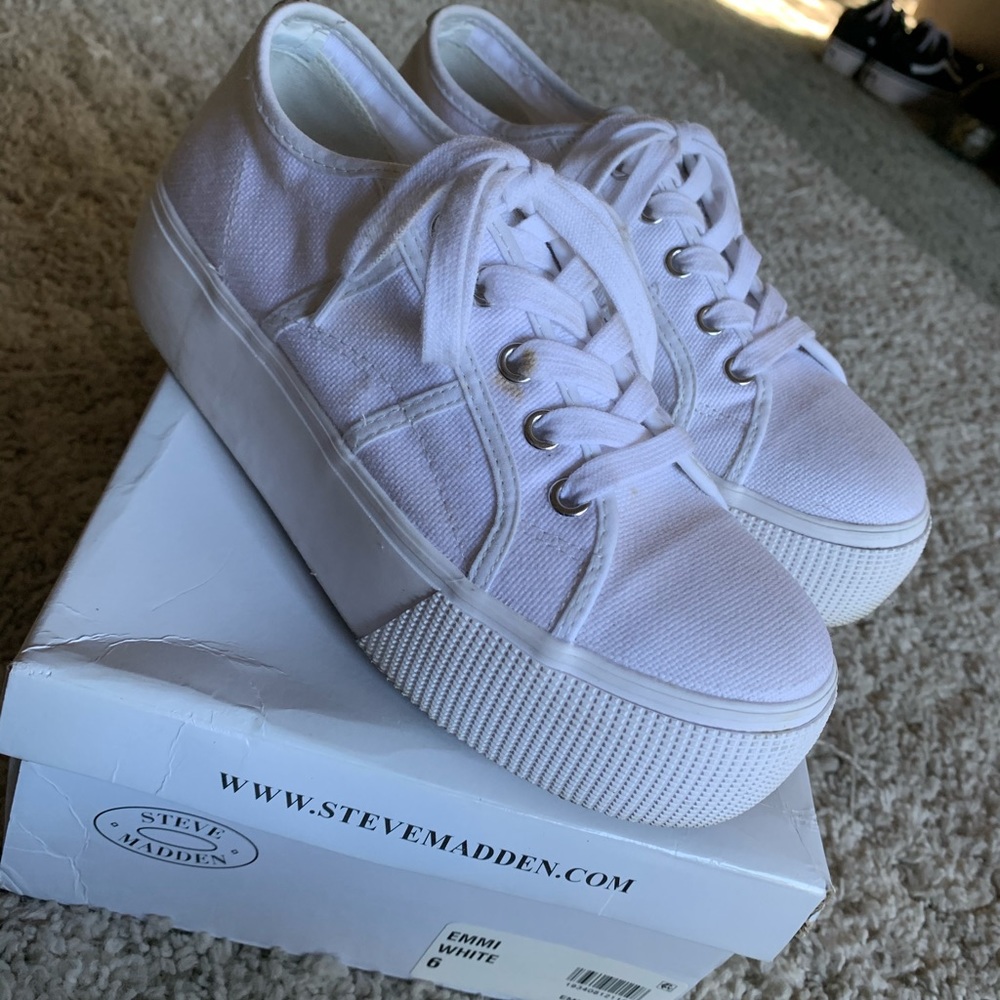 White platform sneakers